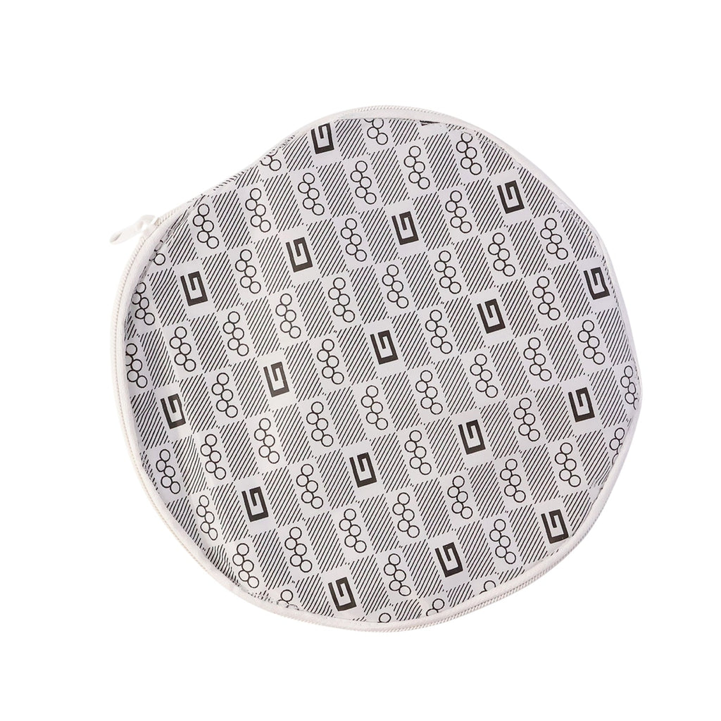 Insulated food cover with heat-retaining lining