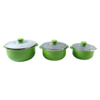 Food serving bowls with secure lids to keep dishes fresh