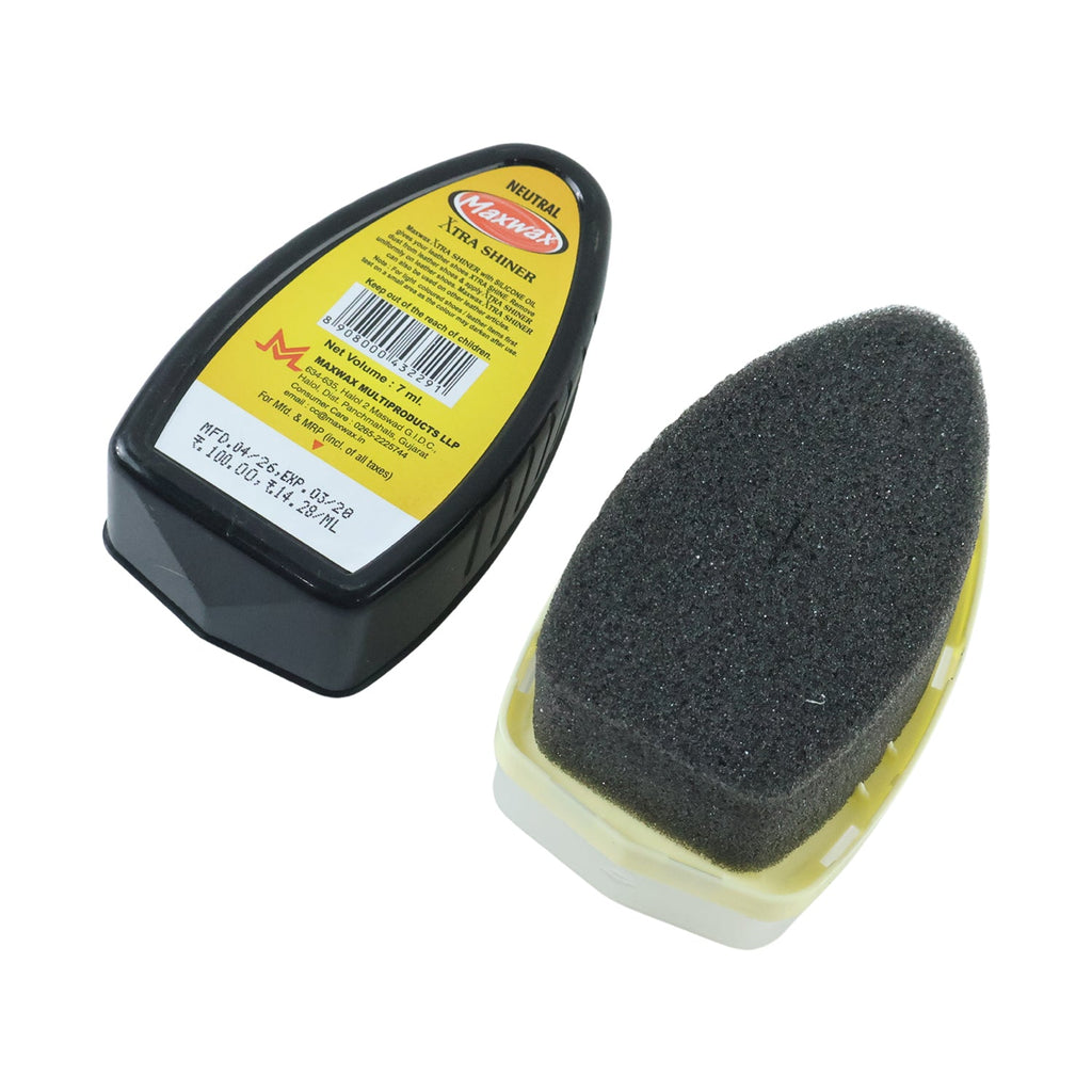 Instant cleaning sponge for leather shoes