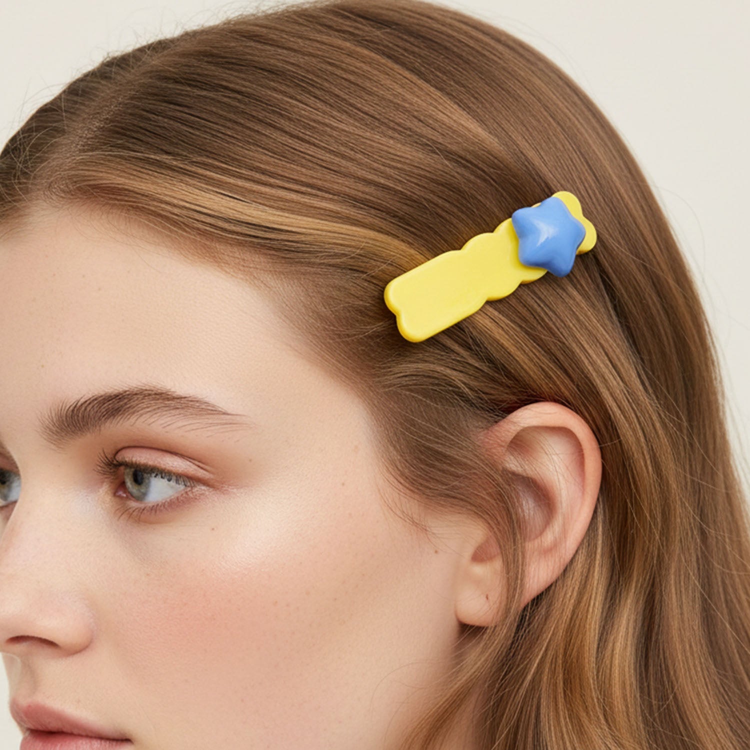 Pack of star shaped hair clips in colourful barrette set for styling
