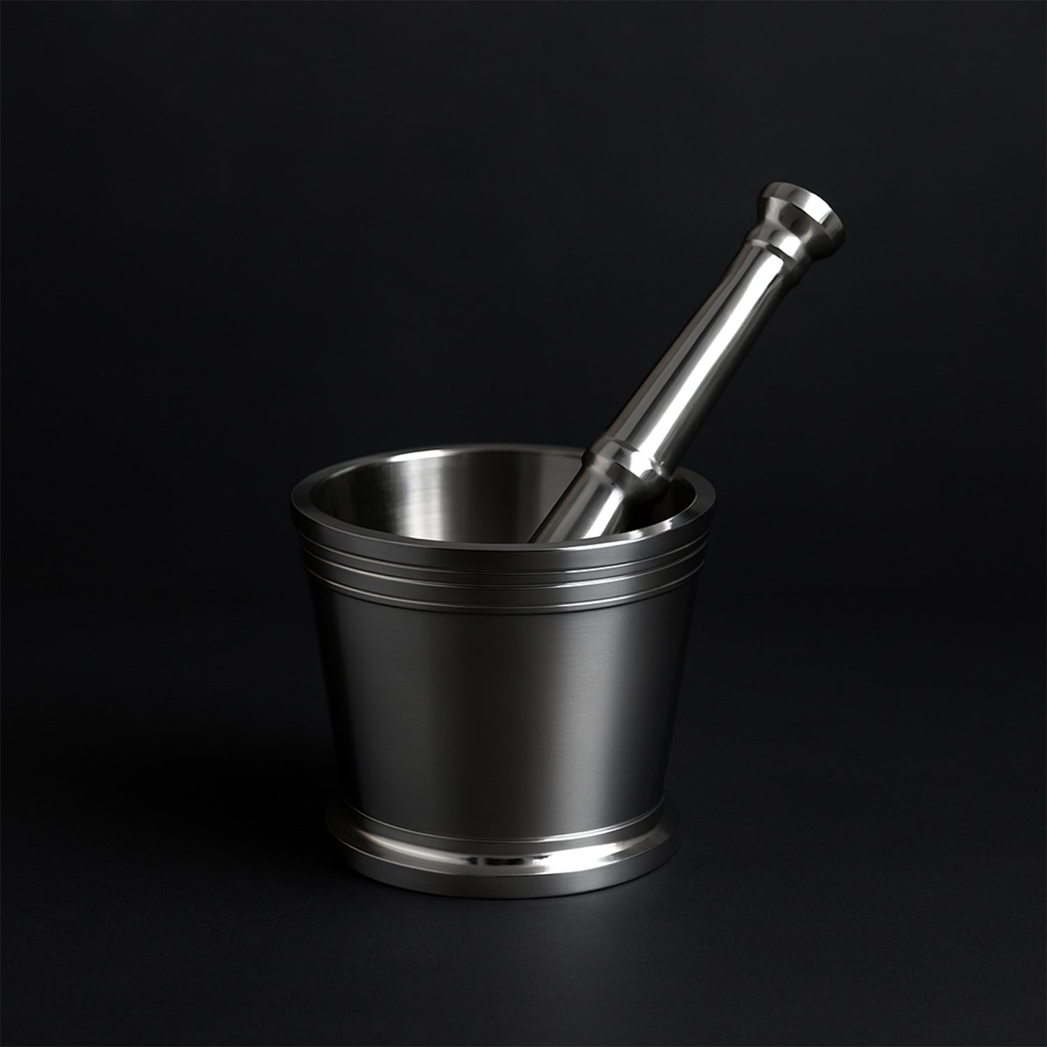 Mortar and pestle kitchen tool in stainless steel material