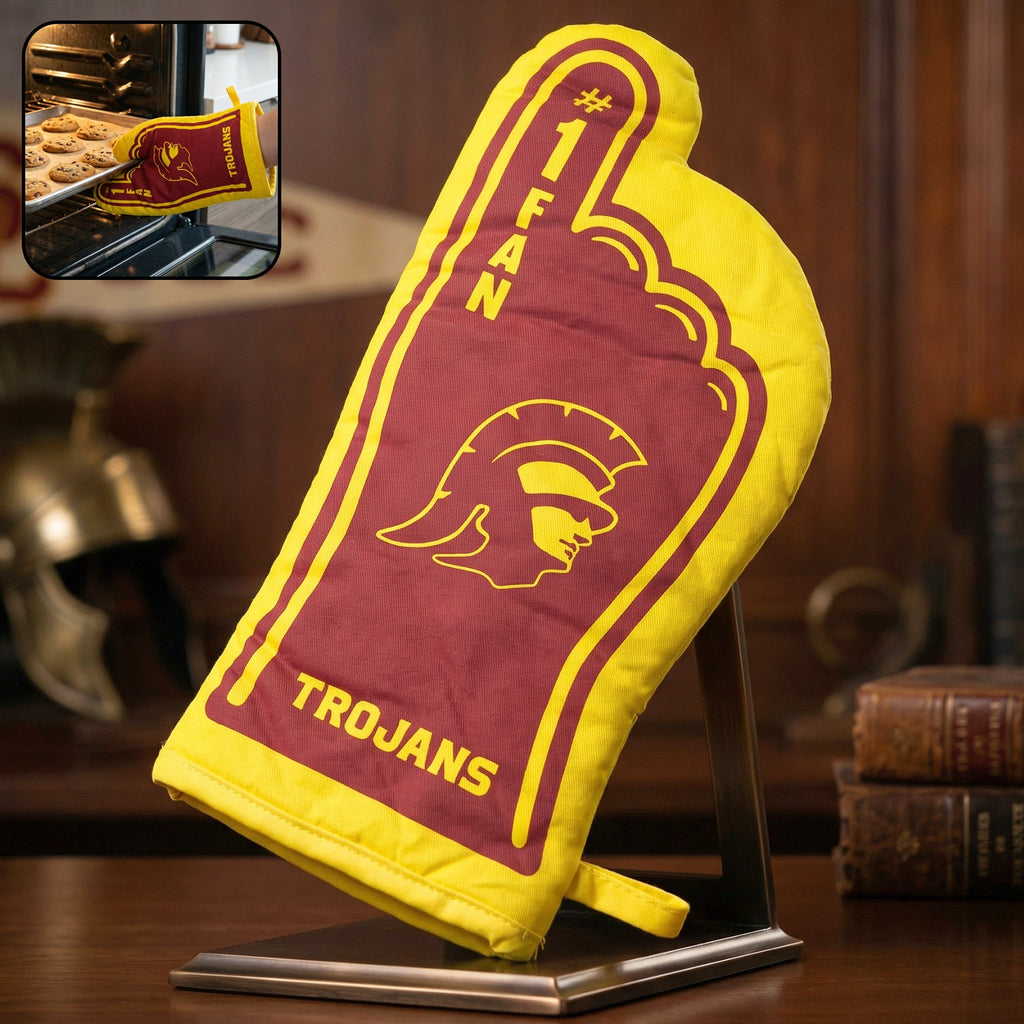 Cotton heat resistant oven mitt ensuring safe hot utensil handling