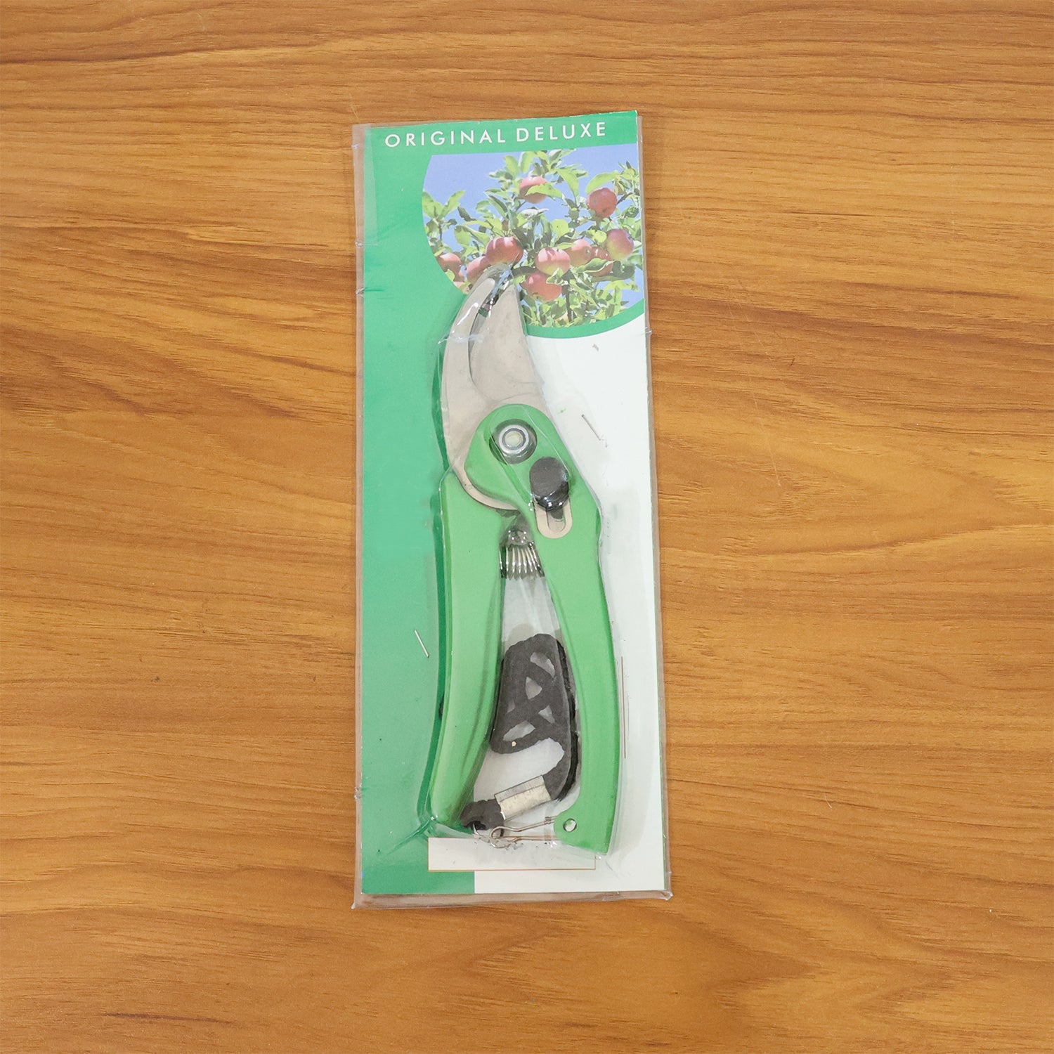 Cisora garden shears demonstrating ease of use for everyday plant care.