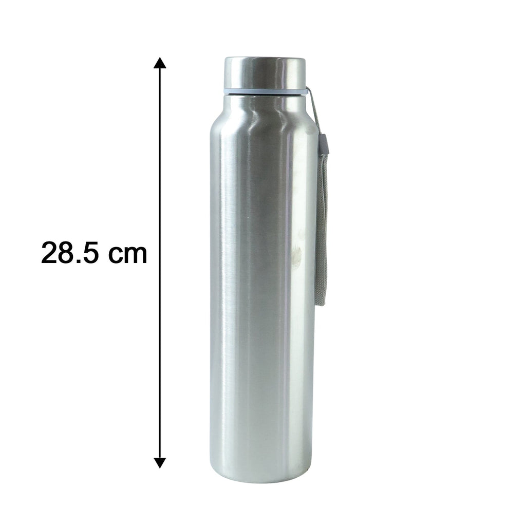 Size comparison of stainless steel water bottles