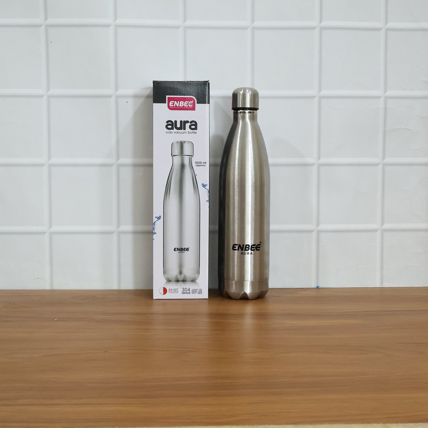 Insulated steel hydration bottle perfect for hot and cold drinks