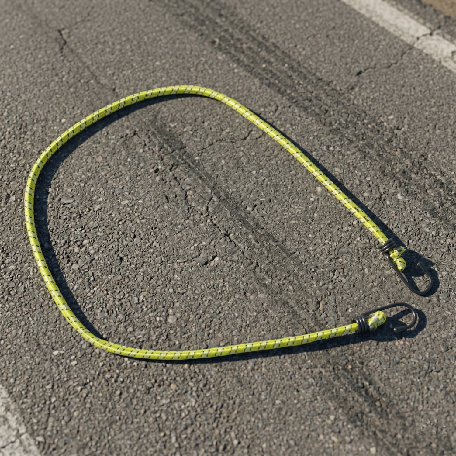 Elastic tie down rope with durable hooks for transportation