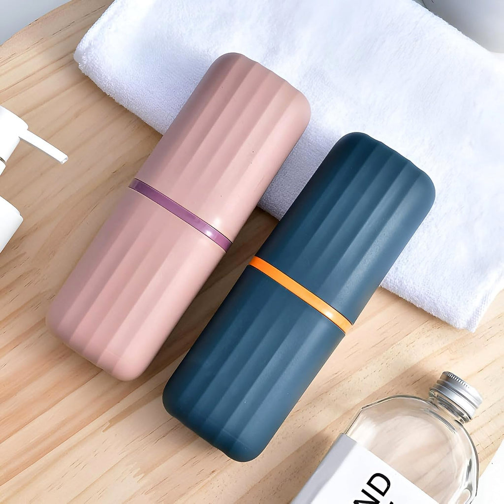Durable plastic toothbrush case providing hygienic protection