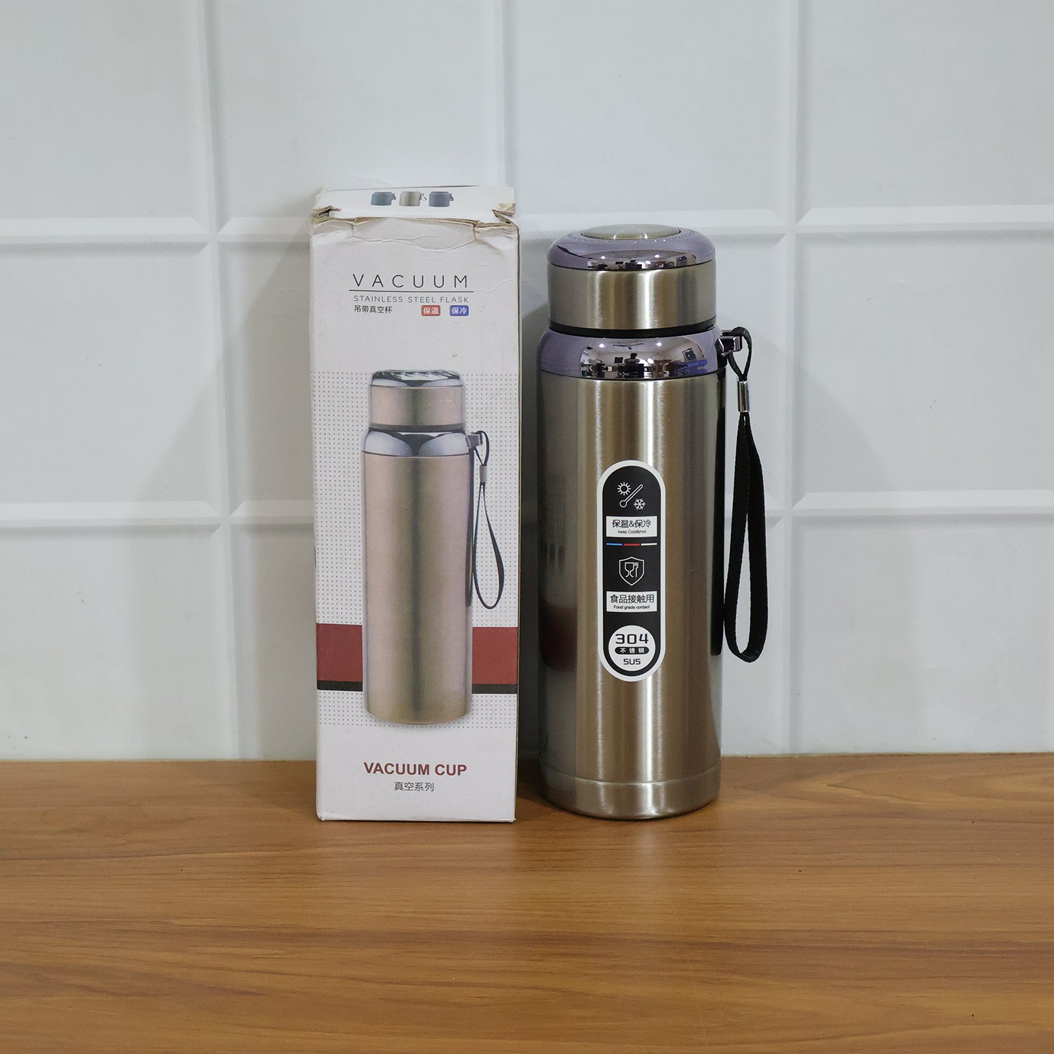 Vacuum Insulated Water Bottle – Keep Drinks Hot or Cold All Day
