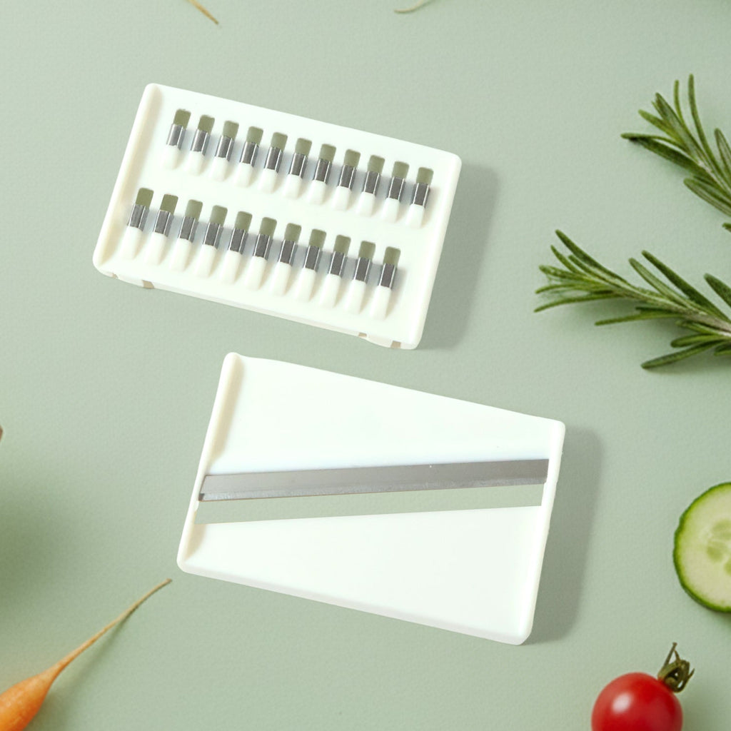 Detachable blades of the multifunctional vegetable cutter