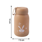 Closeup of the leak-proof screw lid on bunny print glass bottle