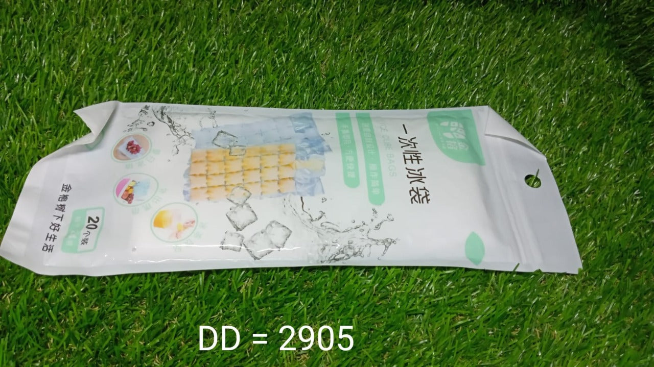 Pack of FERVENT disposable ice cube bags with product details.