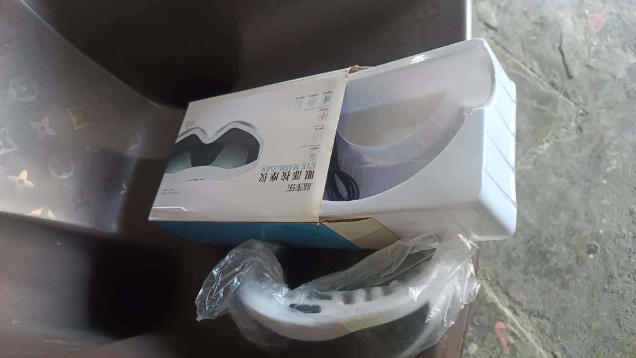 Promotional image for the Electric Eye Massager, highlighting its relaxation benefits.