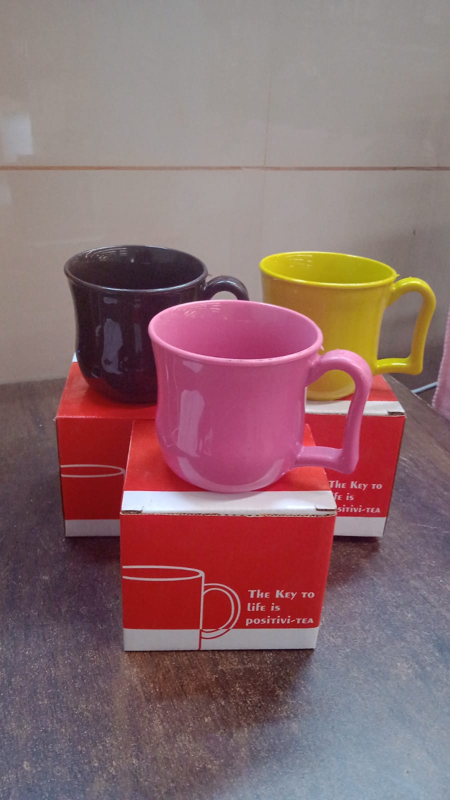 Packaging box for the premium plastic coffee mug.