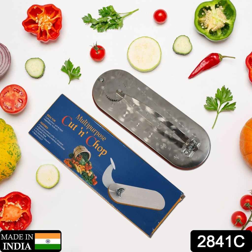 Ergonomic steel vegetable cutter, perfect for fruit and vegetable cutting.