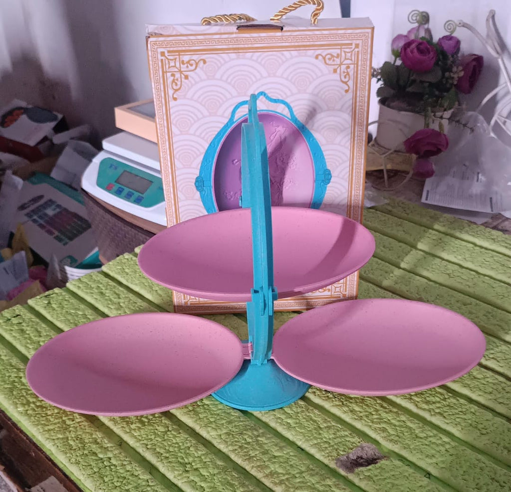 In-use foldable fruit basket on kitchen counter