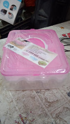 Close-up of secure locking lid on the 32-grid egg storage tray