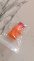 Wearable thumb cutter ideal for peeling and slicing fruits and vegetables