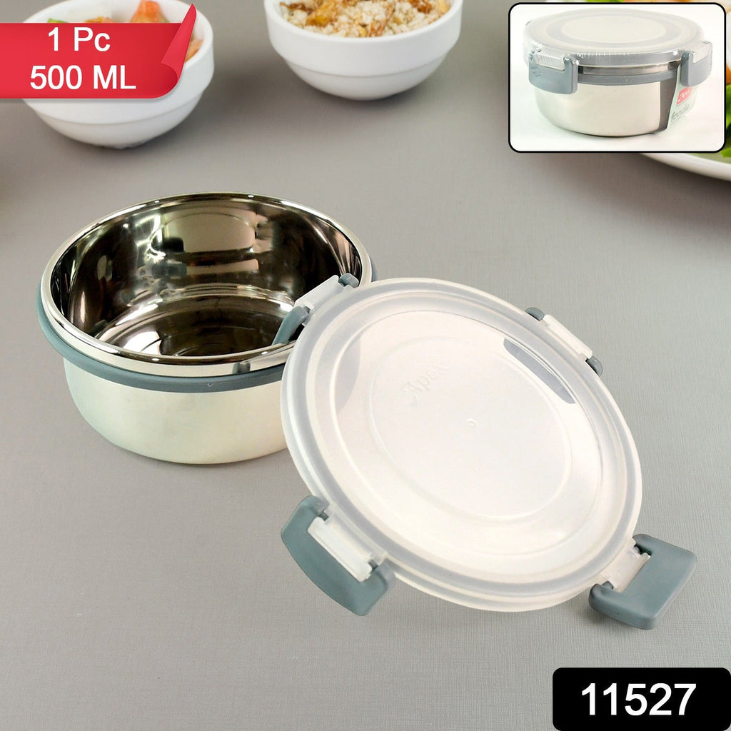Close-up of airtight container clip locks and silicone seal ensuring leakproof storage