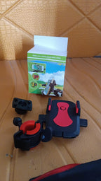 Detailed view of the robust grip of the bicycle phone mount.