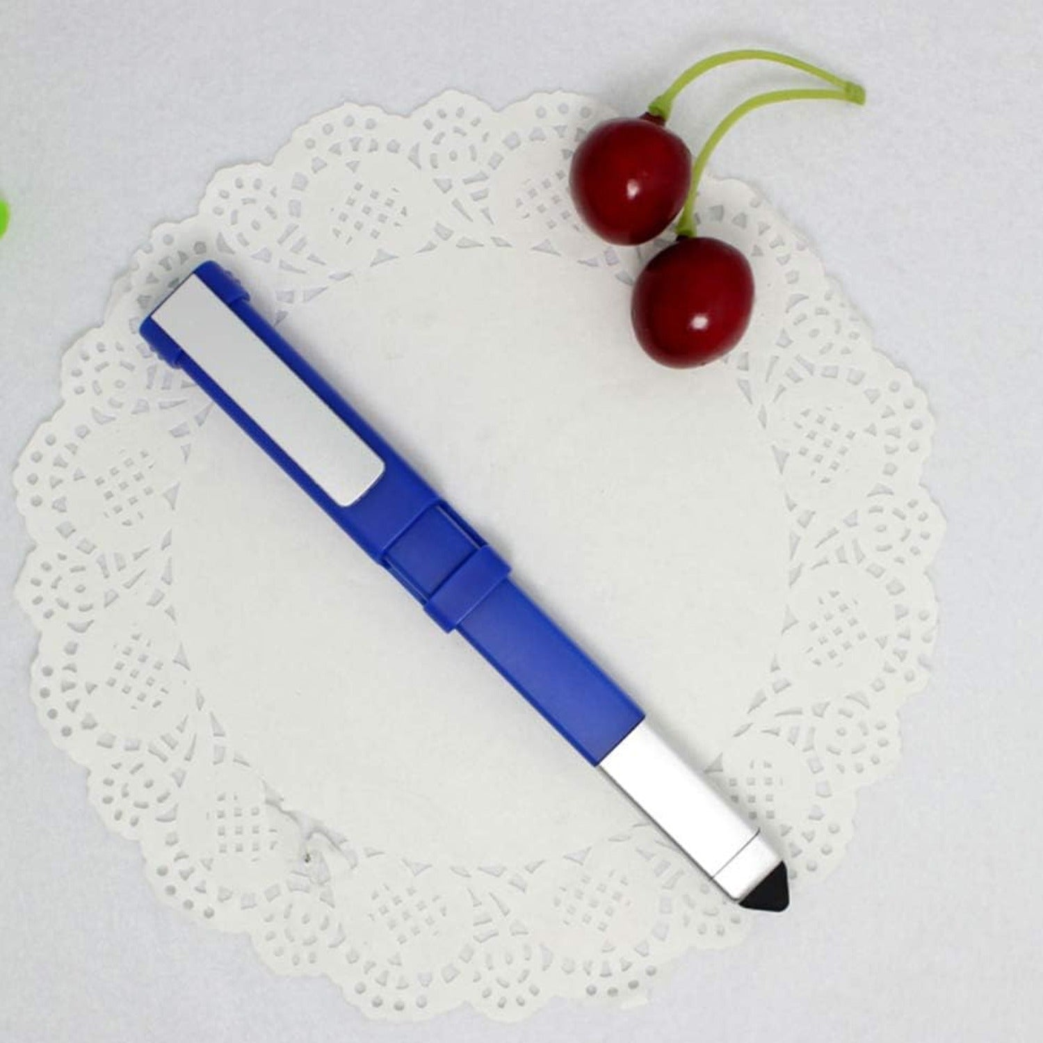 Compact pen-shaped phone holder offering convenience and portability for mobile users.