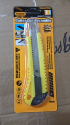 Versatile heavy duty cutter knife ready for various cutting tasks.