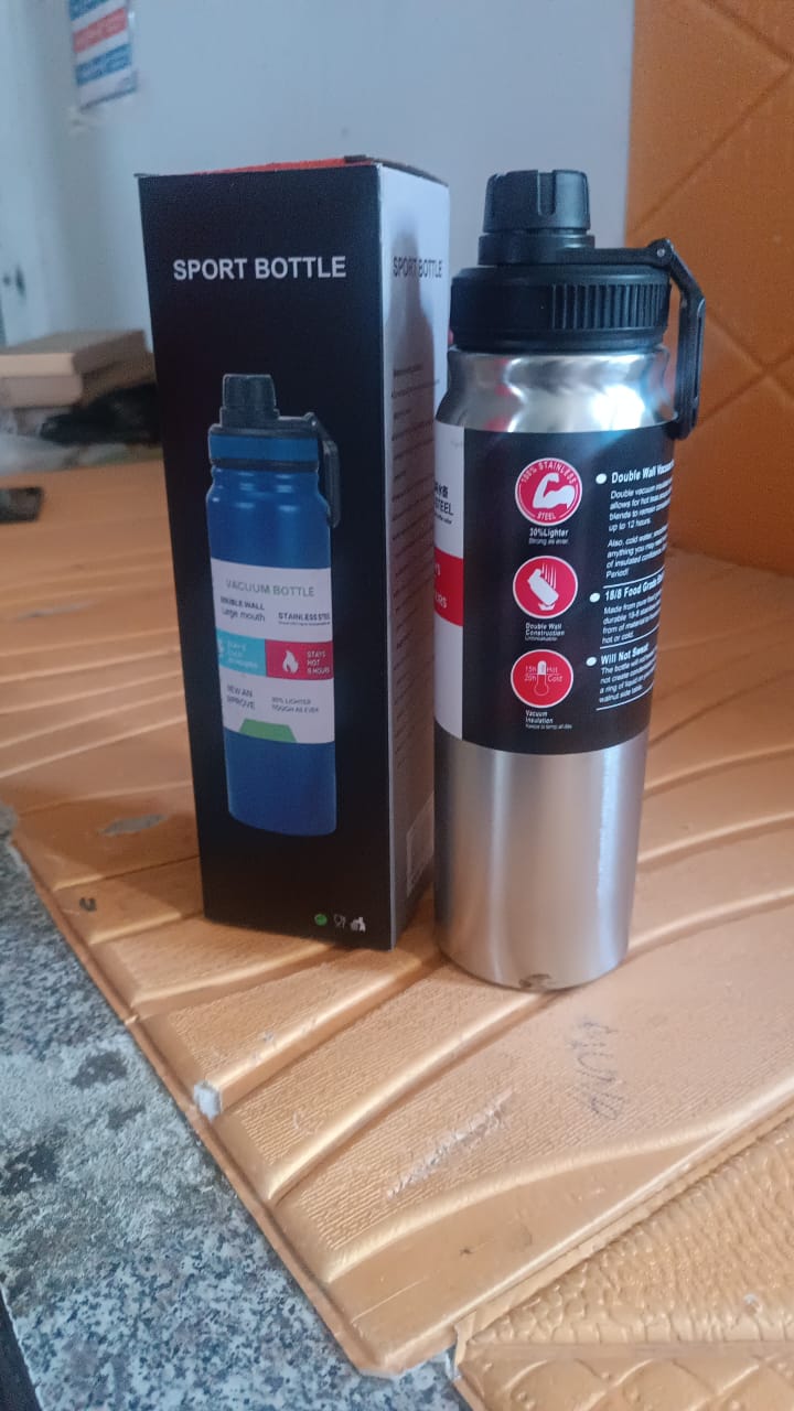 Portable stainless steel insulated water bottle ideal for travel