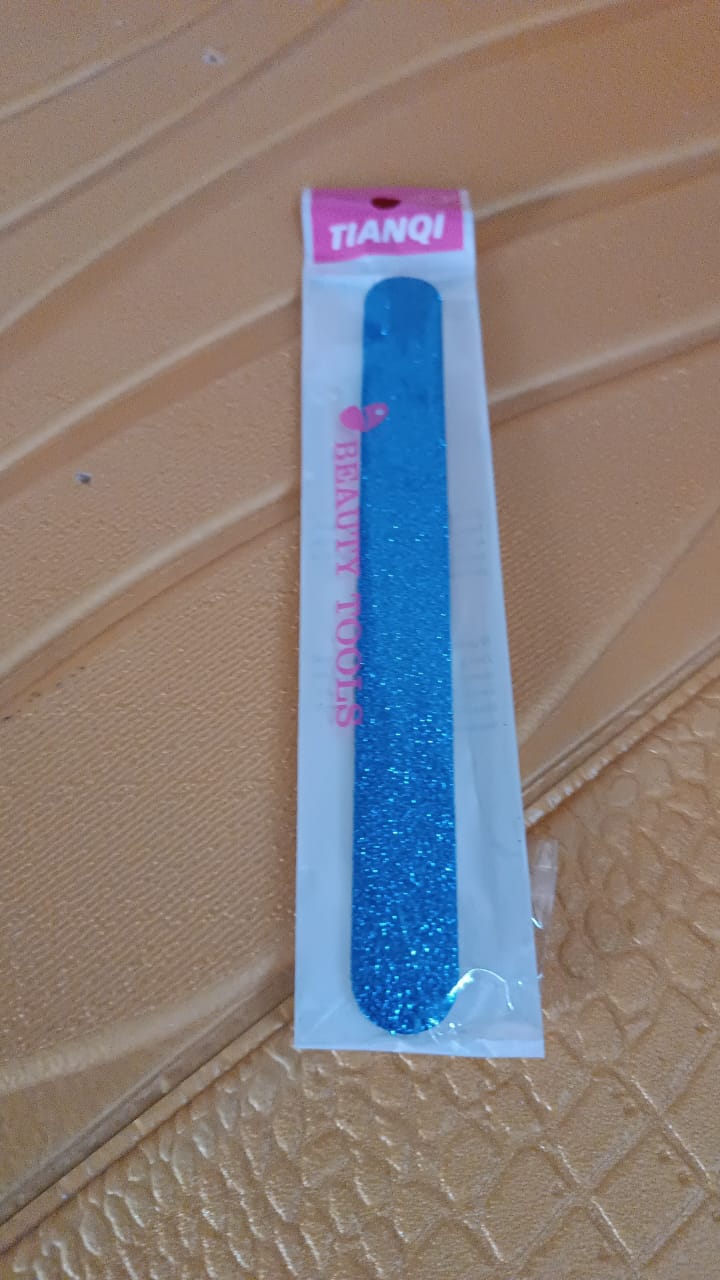 Professional nail file double sided, lightweight and comfortable for home use