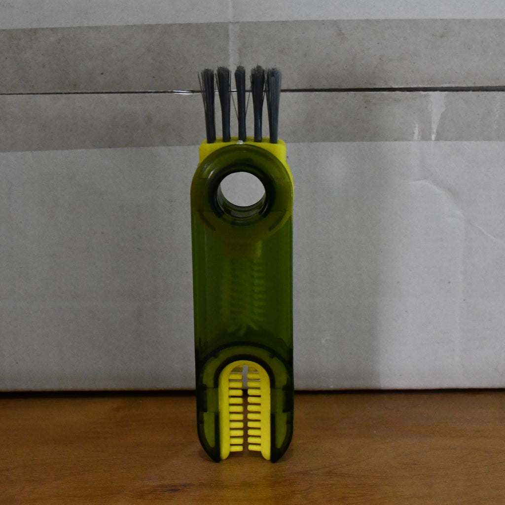 Ergonomic grip multipurpose cleaning brush for thorough household cleaning