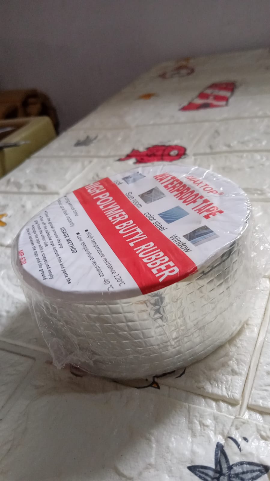 Heat reflective foil tape roll for effective insulation and repairs