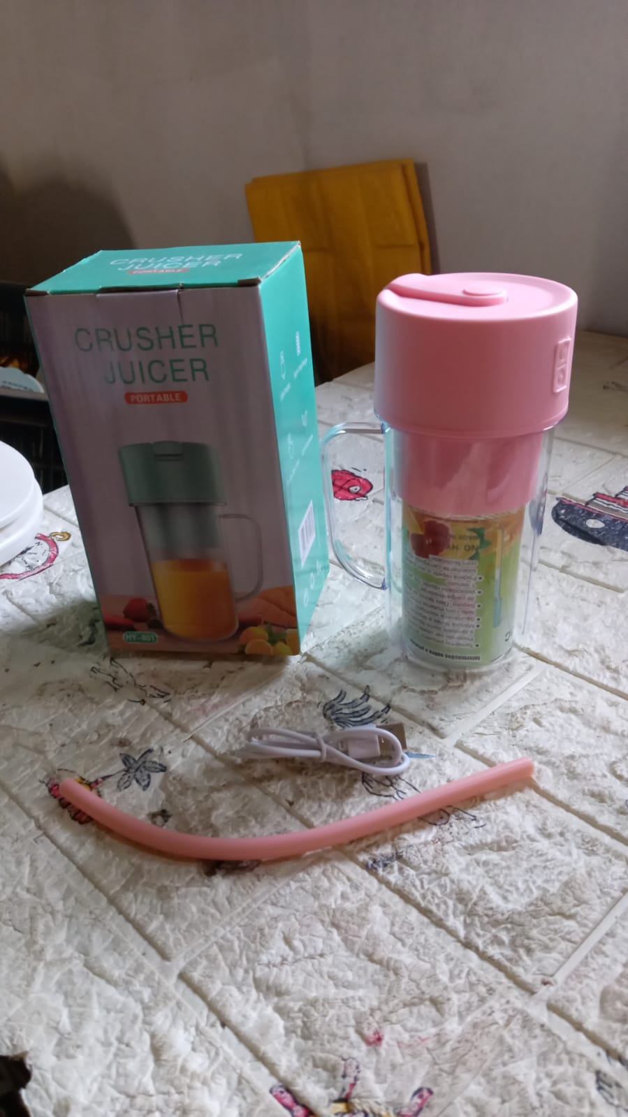 USB rechargeable portable juicer showcasing its compact size.