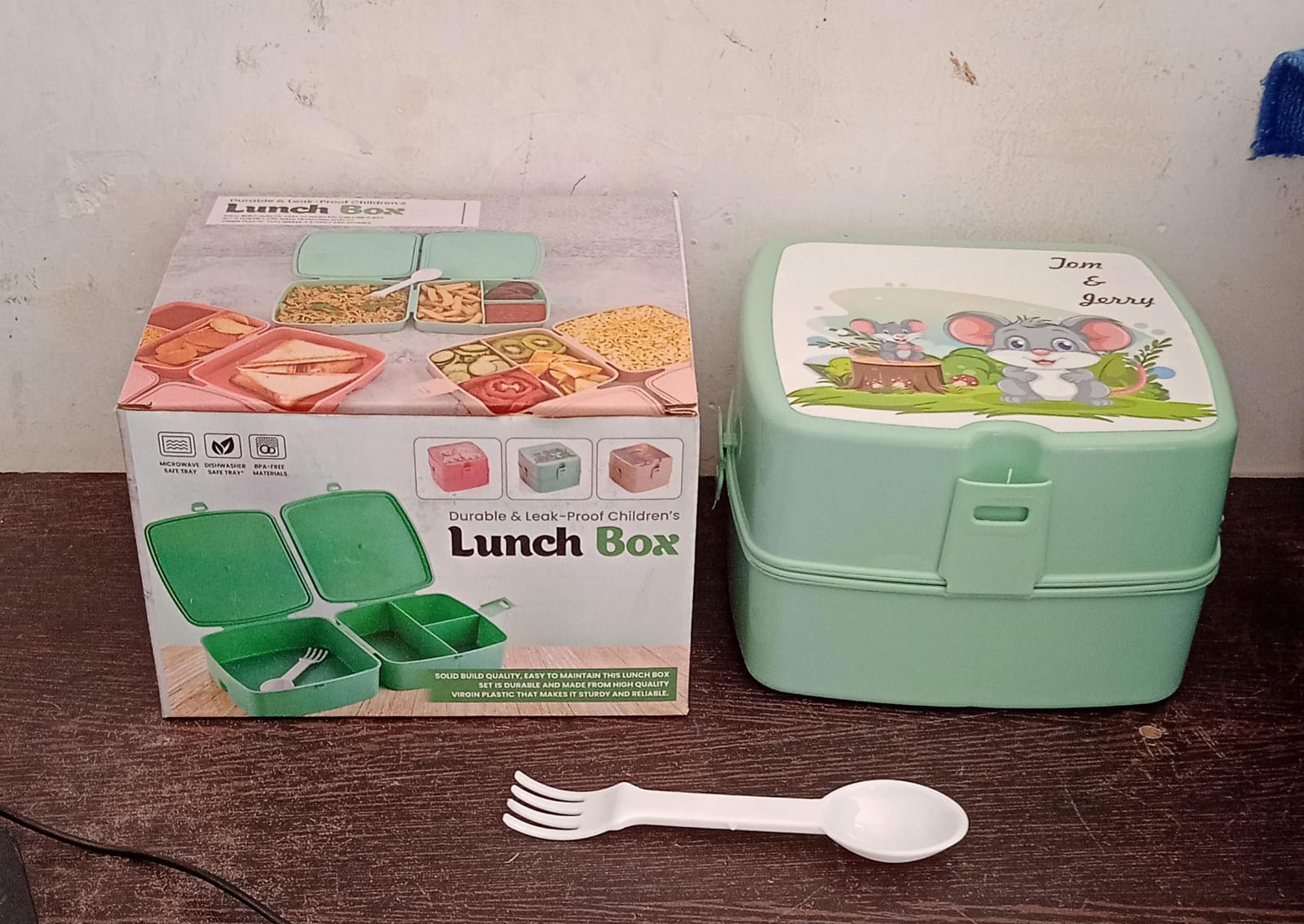 Full view of the square Double Layer Lunch Box, emphasizing its practical design.