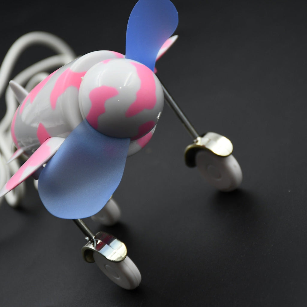 The sleek USB fan, designed like a plane, for personal cooling on laptops and desktops.