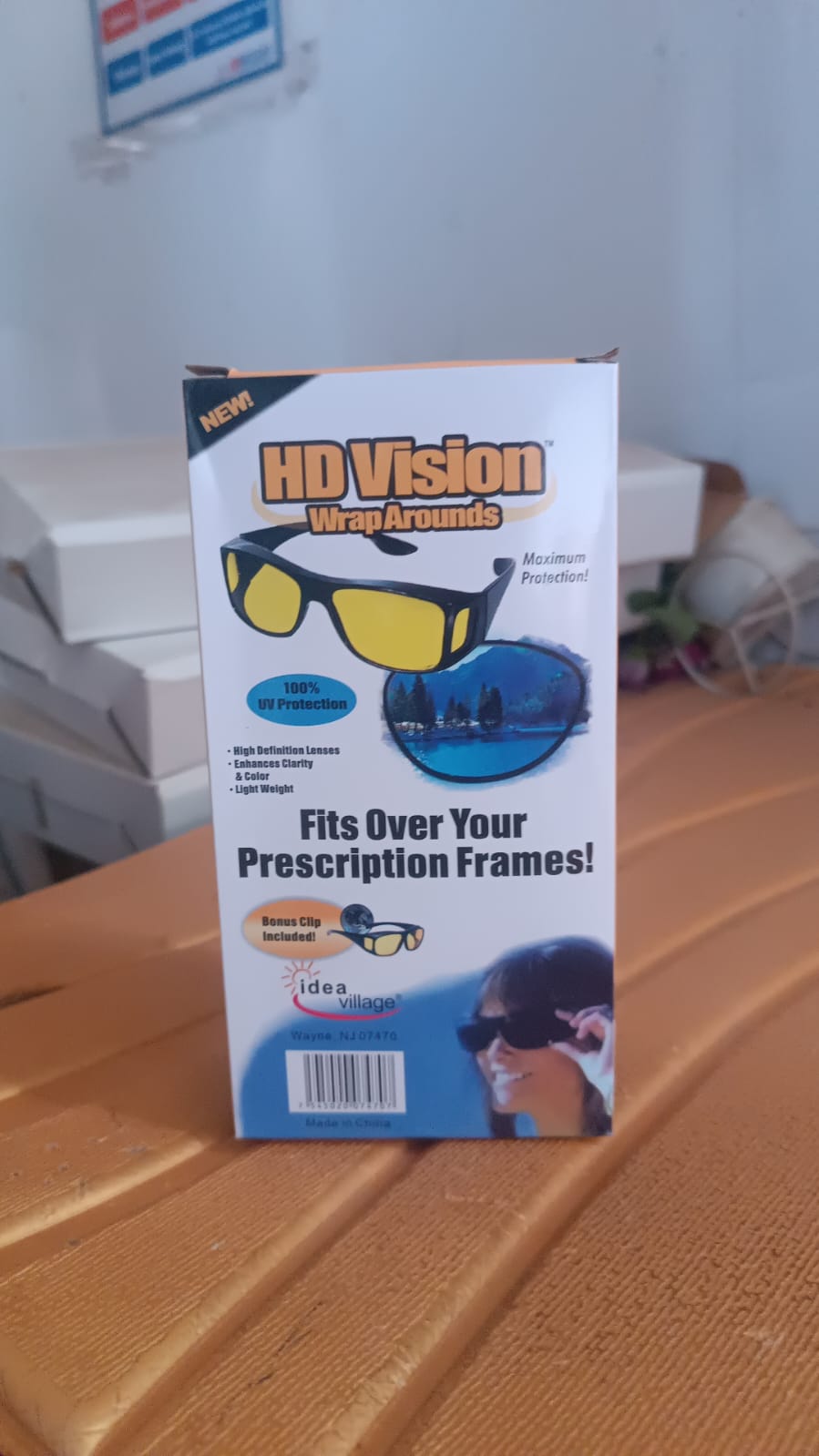 Comparison of vision with and without Safora Night Driving Glasses.