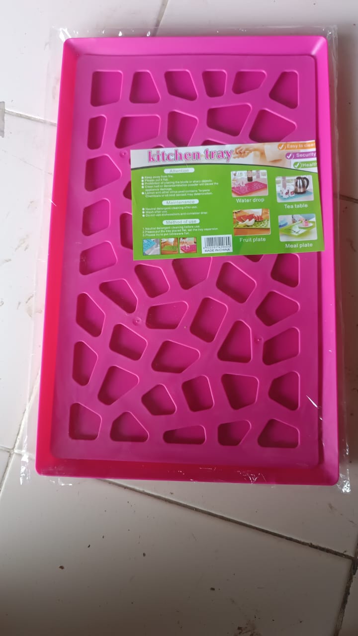 Rectangular plastic kitchen tray with hollow design for multi-purpose use
