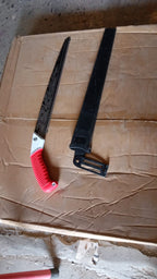 Portable Hand Pruning Saw, ideal for various outdoor cutting tasks.