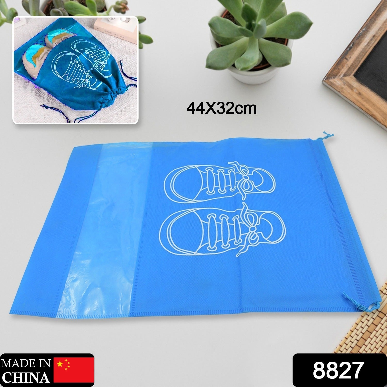 Close-up of the transparent window on a non-woven fabric waterproof shoe bag, showing contents.
