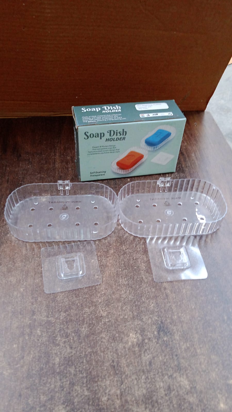Wall mounted transparent soap dish holder with effective drainage holes