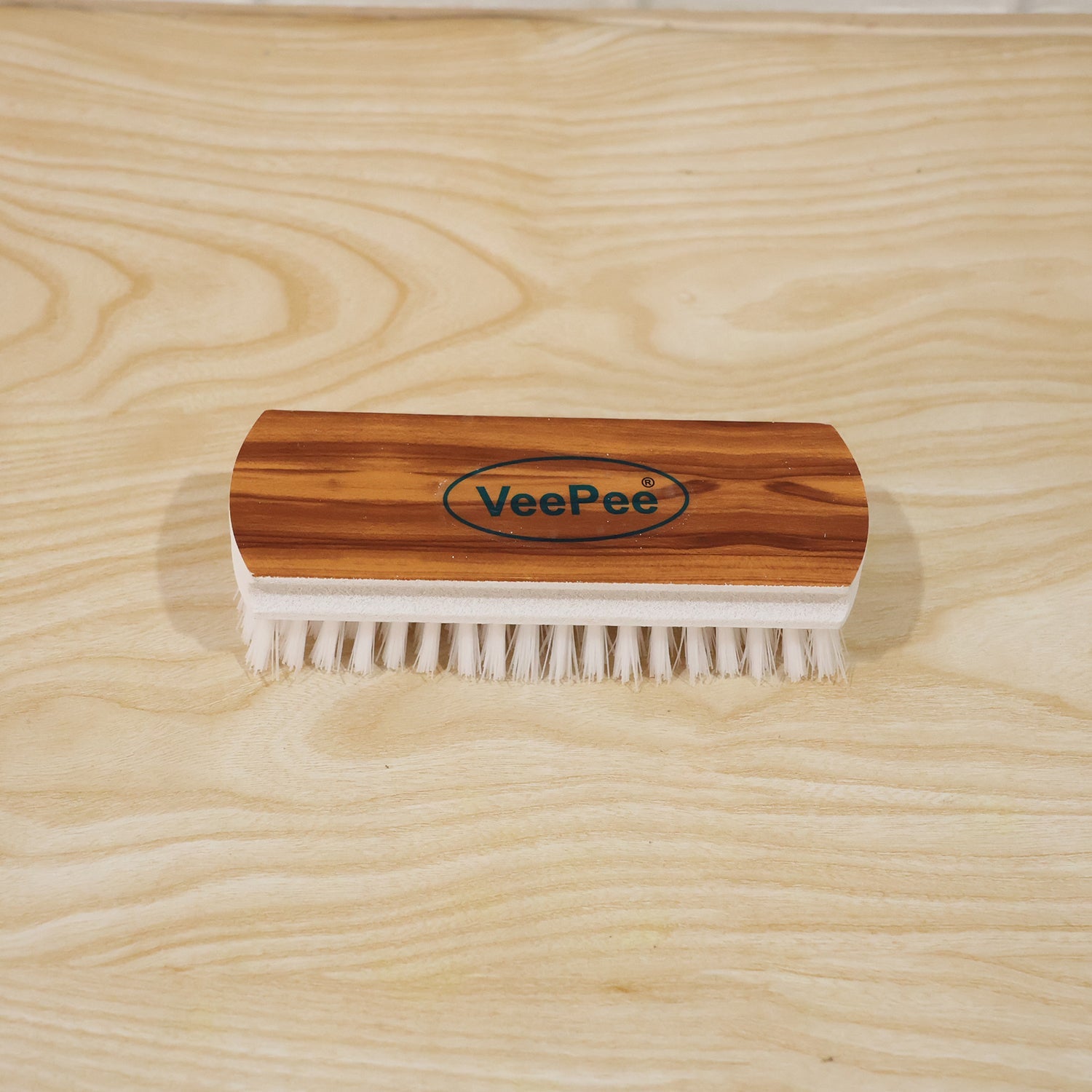 Handle detail of VeePee heavy-duty cloth washing brush