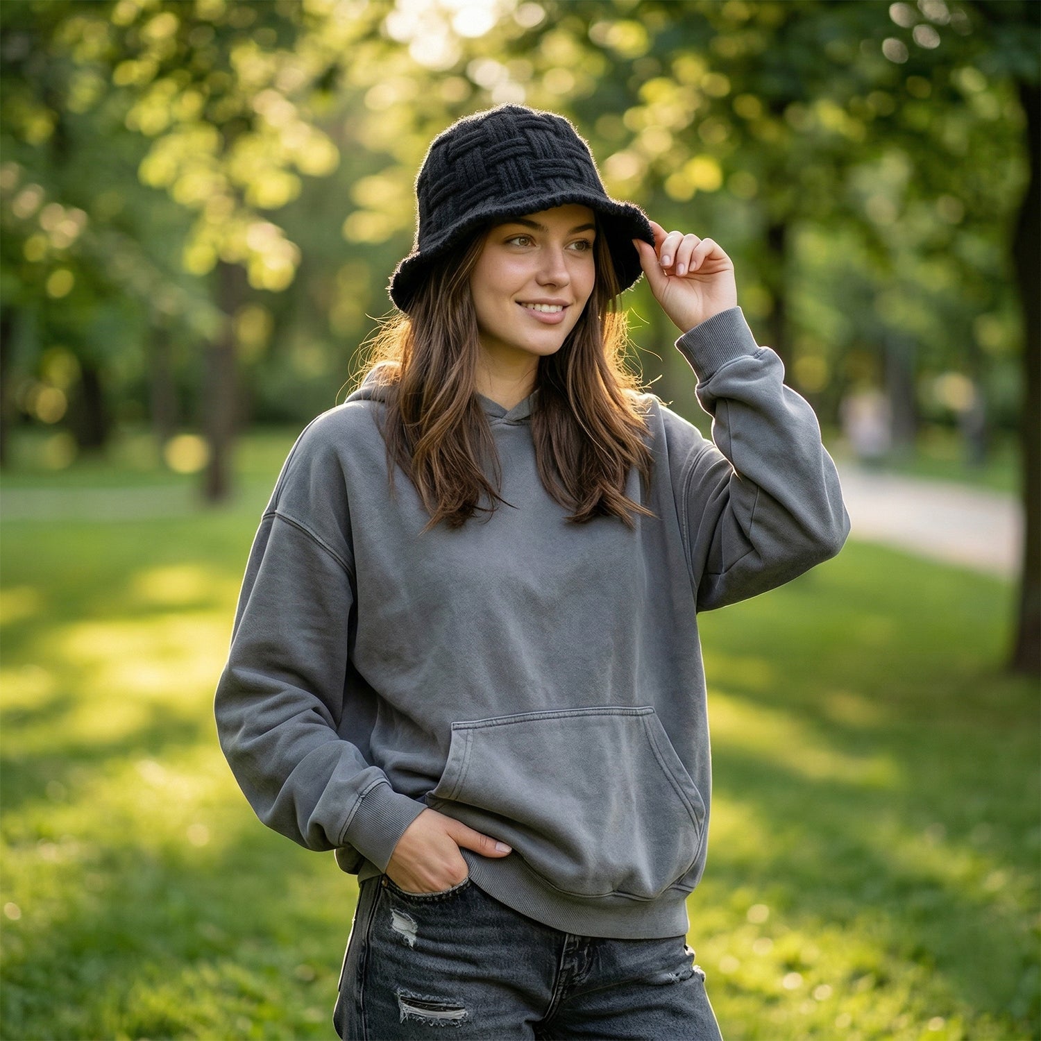 Fashionable winter-style bucket cap