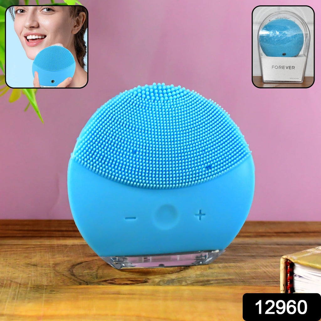 Close-up of gentle silicone bristles on facial cleansing brush