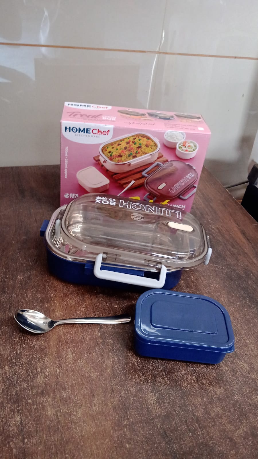 Portable lunch box set with stainless steel inner and BPA-free outer shell