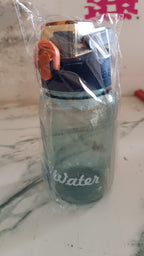 Portable 600ml leak-proof plastic water bottle ideal for travel
