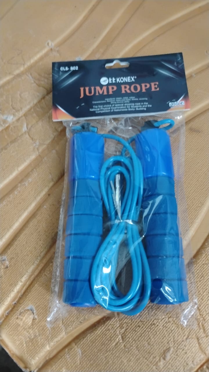 Ergonomic foam handle digital jumping rope suited for speed and endurance