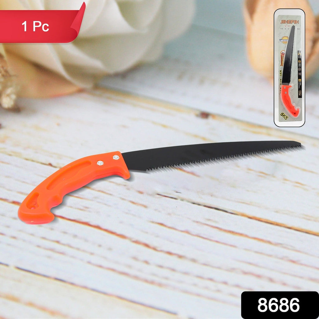 Close-up of the powerful high carbon steel blade of the pruning saw.