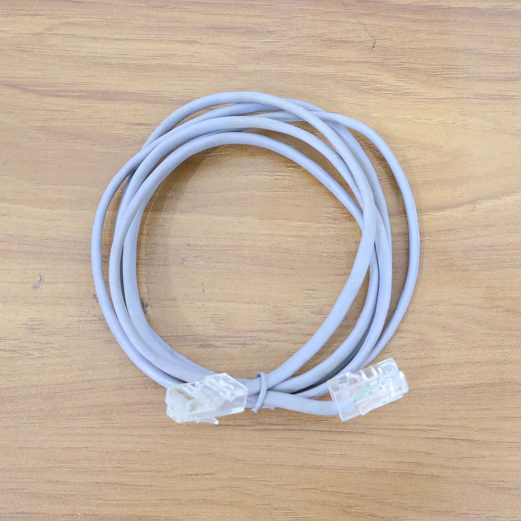 Live usage of Ethernet cable 1.5m connected to a network device for stable internet