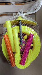 The durable plastic construction of the light-up single wheel push toy.