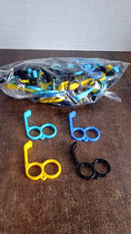 Mix color finger holder mobile stand providing stable phone support