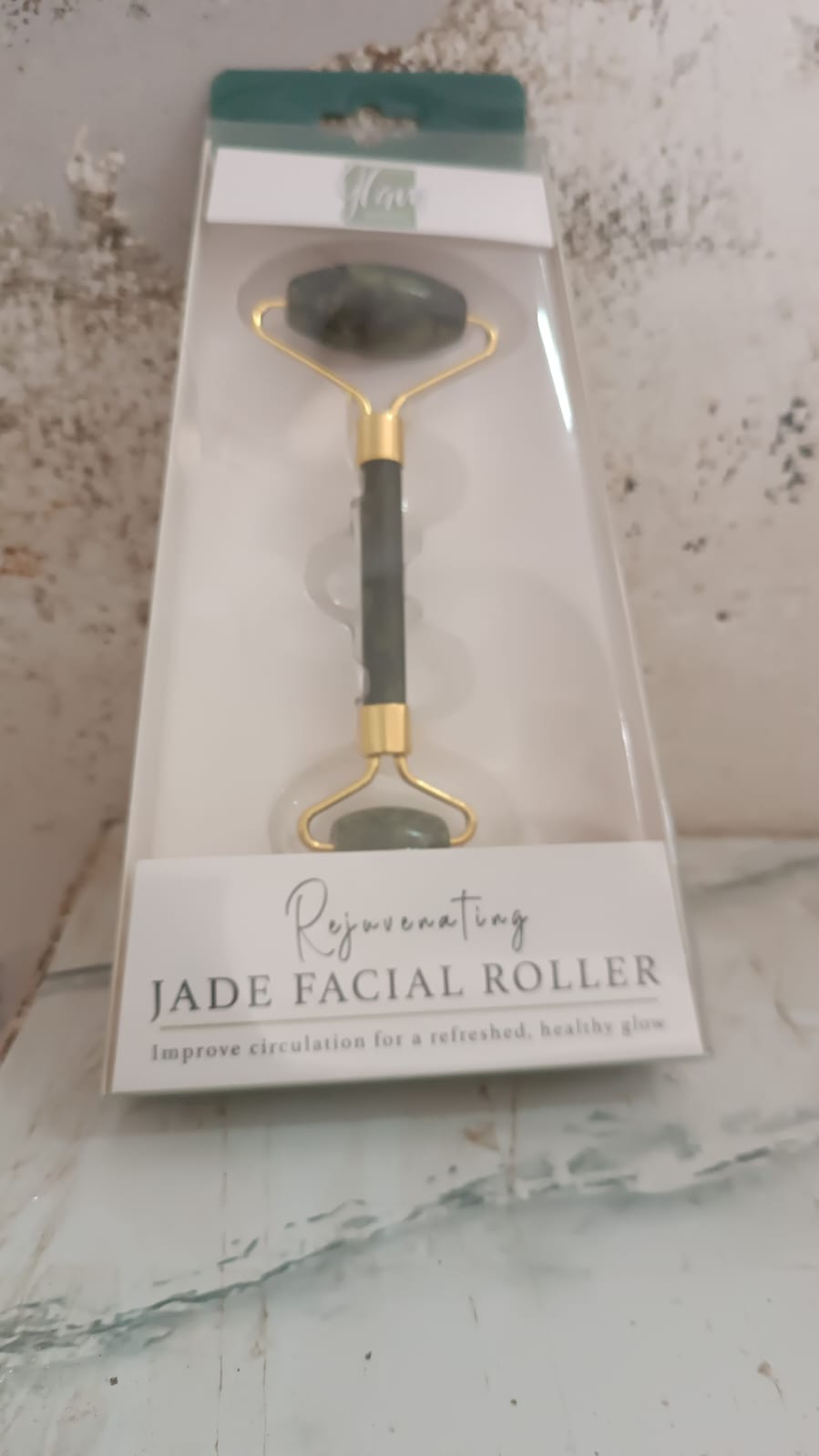 Neutral image of jade facial roller