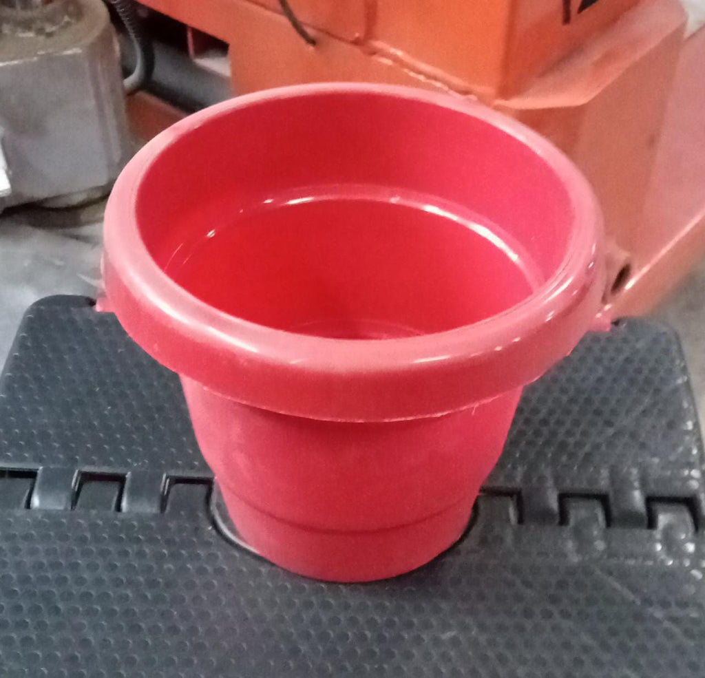 Eco-friendly plastic plant pot, 13cm, offering a lightweight yet sturdy solution for gardening.