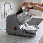 Electric ice crushing machine with stainless steel bowl for quick ice prep